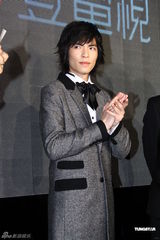 组图：萧敬腾为壹电视献唱台歌 称不怕狗仔尊重事实