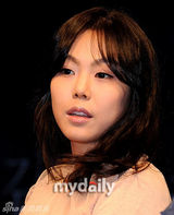 组图：金敏熙李善均等出席新片《火车》发布会