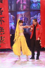 高清：张艺谋《舞林》放开了玩 现场唱RAP跳肚皮舞