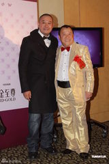 组图：艺人杰出表现奖落幕 谢霆锋薛凯琪夺影帝影后