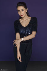 组图：高圆圆红唇演绎都市性感 谈戏痴黄海波