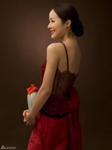 组图：江一燕古典写真送祝福 祝愿中秋多团圆