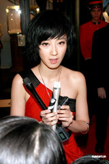 高清组图：梁朝伟范冰冰桂纶镁出席名店亮灯仪式