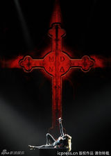 组图：麦当娜巡演柏林站 网袜露PP销魂竖中指