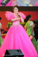 幻灯图集：老中青三代歌手齐聚六十年金曲盛典