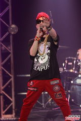 组图：MP魔幻力量香港开唱 赞港女会打扮有魅力