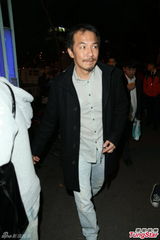 组图：陆川戴立忍曾宝仪等现身张震婚礼