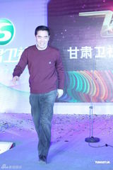 组图：陈宝国现身力挺甘肃卫视 与李静大话家常