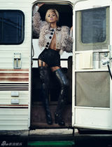 组图：碧昂斯时尚写真 秀美腿展巧克力肤色