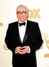 组图：艾美奖红毯 导演马丁-斯科塞斯笑脸盈盈