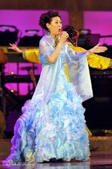 幻灯图集：老中青三代歌手齐聚六十年金曲盛典