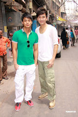 幻灯图：候选港姐印度拍外景 水土不服状态不佳 