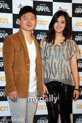 组图：杨东根韩彩雅出席新剧《Hero》发布会