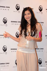 组图：李彩桦盛赞旧爱林峰 朱洁仪创自家时装品牌