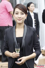 组图：马苏优雅帅性现身 海清容光焕发谢绝群访