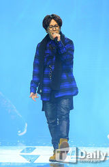 组图：韩团Dal shabet等亮相韩流文化公演