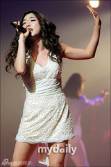 组图：Kara朴圭丽等出演音乐剧《美女的烦恼》