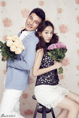 组图：曾泳醍贺刚情侣写真 海归男女叙写甜蜜爱恋