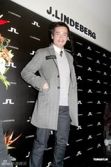 组图：陈豪要与黎耀祥争视帝 赞廖碧儿穿衣得体