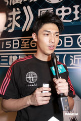 高清：关楚耀谢卫兰寄语祝福 坦言未收其演出邀请