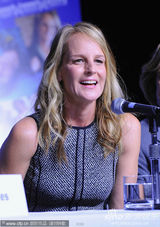 组图：《亲密治疗》发布会 海伦-亨特知性助阵