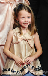 幻灯图集：《蓝色情人节》首映 希斯-莱杰遗孀现身