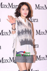 组图：明星爱街拍第三期 二十款毛衣时尚混搭