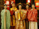 高清组图：新版《红楼梦》主演演员拜年之宝黛钗篇