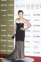 组图：第32届韩国青龙电影奖颁奖典礼群星闪耀