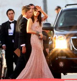 高清图：桑德拉-布洛克齐刘海黑发造型俏皮可爱