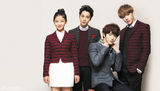 组图：EXO-K金有贞携手拍校服写真大展青春气质