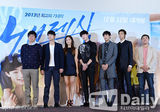 组图：《No Breathing》试映 青春主演齐亮相