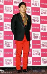 组图：《完美搭档》首尔发布 金慧善等盛装出席