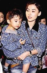 组图：Lucas5岁生日 盘点可爱成长史