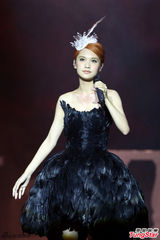 组图：杨丞琳新歌发布 积极增重找回丰胸