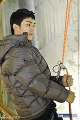 组图：韩组合帝国之子答谢粉丝 开展两天互动活动