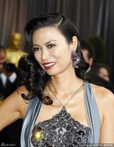 高清组图：奥斯卡红毯邓文迪黑色拼接礼服亮相