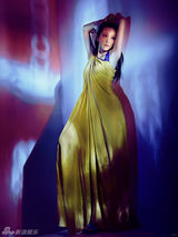 组图：韩雪写真穿梭色彩国度 化身幻变精灵