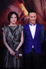 组图：众主创现身《逃出生天》活动现场