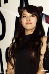 组图：miss A台北签名会人气旺 粉丝凌晨排队抢头香