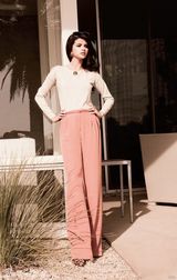 组图：比伯女友赛琳娜-戈麦斯登《ELLE》封面