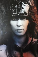 组图：日女星水野美纪黑暗系大尺度写真