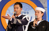 高清图：韩国演艺士兵演唱会 KARA和f(x)到场助兴