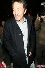 组图：陆川戴立忍曾宝仪等现身张震婚礼