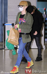 组图：少女时代Kara与IU等结束泰国公演飞抵韩国