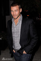 组图：《斯巴达克斯》男主角去世 性感斗士永留荧屏