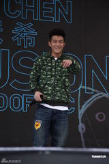 高清组图：陈冠希发新碟 不求销量只望被倾听心声