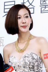 组图：林利霏否认涉迷奸案 认为男方主动投案是好事