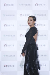 独家高清：群星闪耀大钟奖红毯 俊男靓女秒菲林