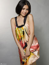 组图：周秀娜演绎别样爱情 写真散发妩媚女人味